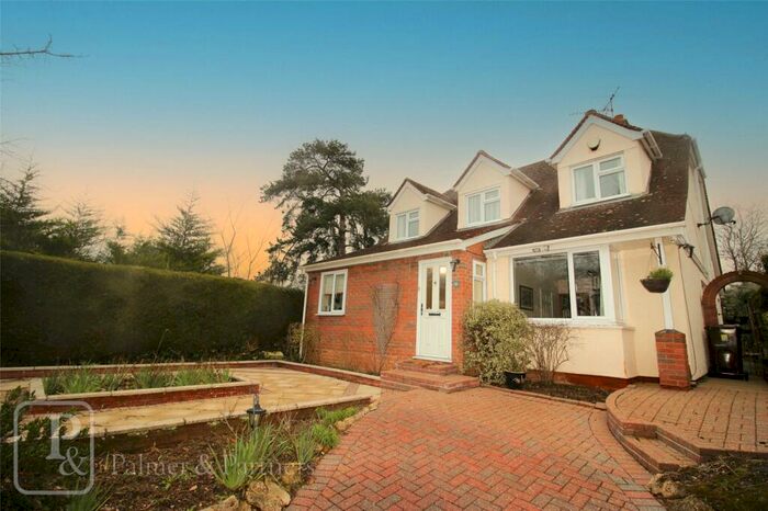 4 Bedroom Detached House To Rent In Glen Avenue, Colchester, Essex, CO3