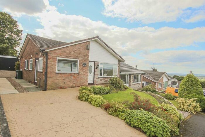 3 Bedroom Semi-Detached Bungalow To Rent In Hollowhead Close, Wilpshire, BB1