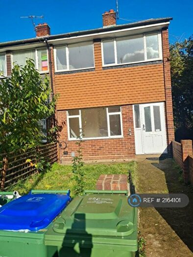 3 Bedroom End Of Terrace House To Rent In Lower Road, Belvedere, London, DA17