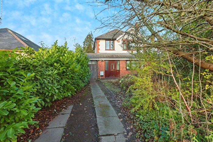 3 Bedroom Detached House For Sale In Little Glen Road, Glen Parva, Leicester, LE2