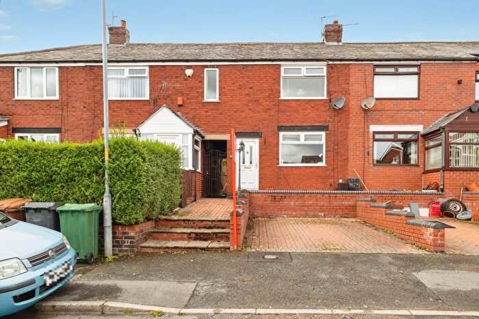 2 Bedroom Property For Sale In Chamberlain Road, Stalybridge, Cheshire, SK15