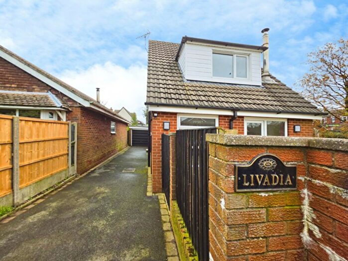 1 Bedroom Detached House For Sale In Beech Close, Biddulph Moor, Stoke-On-Trent, ST8