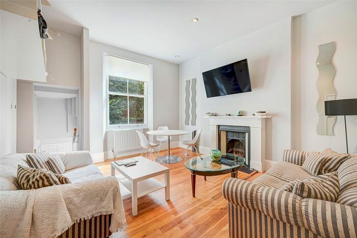 1 Bedroom Flat To Rent In Nevern Square, Earls Court, SW5