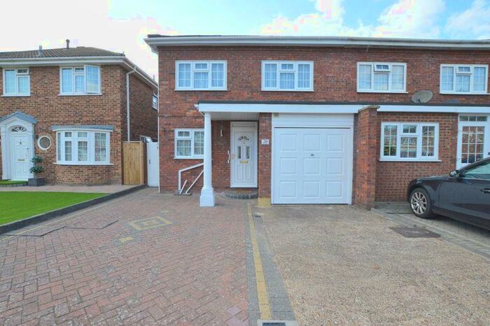 4 Bedroom Semi-Detached House To Rent In Verwood Road, North Harrow, HA2