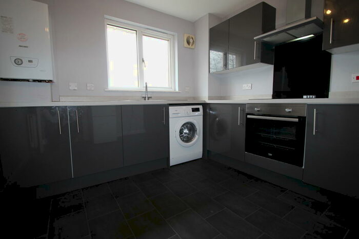 2 Bedroom Flat To Rent In Derby Wynd, Motherwell, ML1