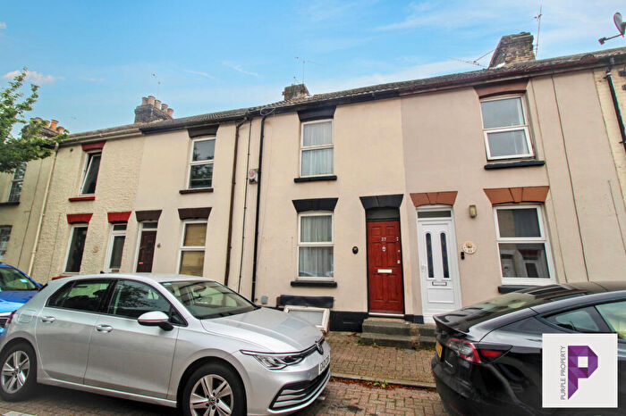 2 Bedroom Terraced House For Sale In Randolph Road, Gillingham, ME7