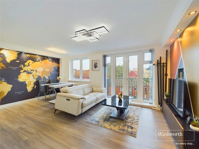 2 Bedroom Apartment To Rent In Blakes Quay, Gas Works Road, Reading, Berkshire, RG1