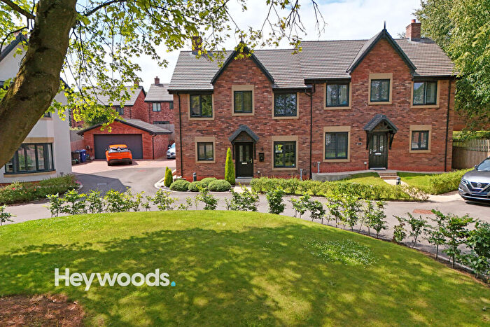 4 Bedroom Semi-Detached House For Sale In The Hawthorns, Quarry Bank Road, Keele, Newcastle-under-Lyme, ST5