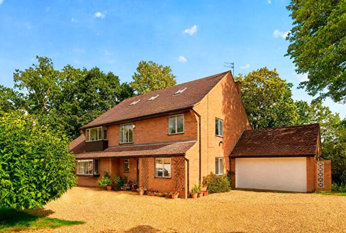 4 Bedroom Detached House For Sale In Sedlescombe Park, Rugby, Warwickshire, CV22
