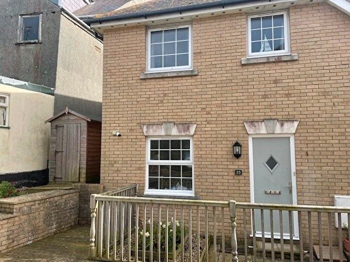 2 Bedroom Flat To Rent In Newtons Road, Weymouth, DT4