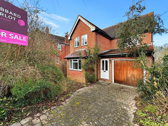 3 Bedroom Detached House To Rent In Tillingdown Hill, Caterham, Surrey, CR3
