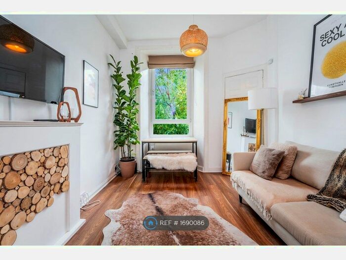 1 Bedroom Flat To Rent In Marionville Road, Edinburgh, EH7