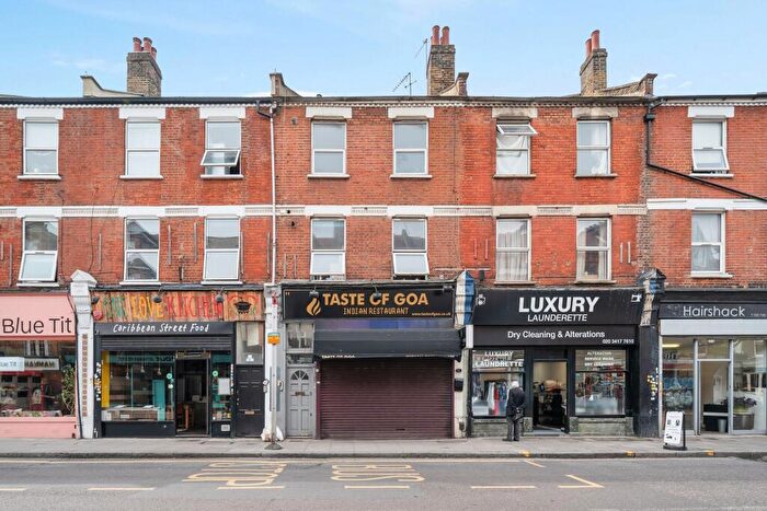 2 Bedroom Flat For Sale In Crouch Hill London, N4