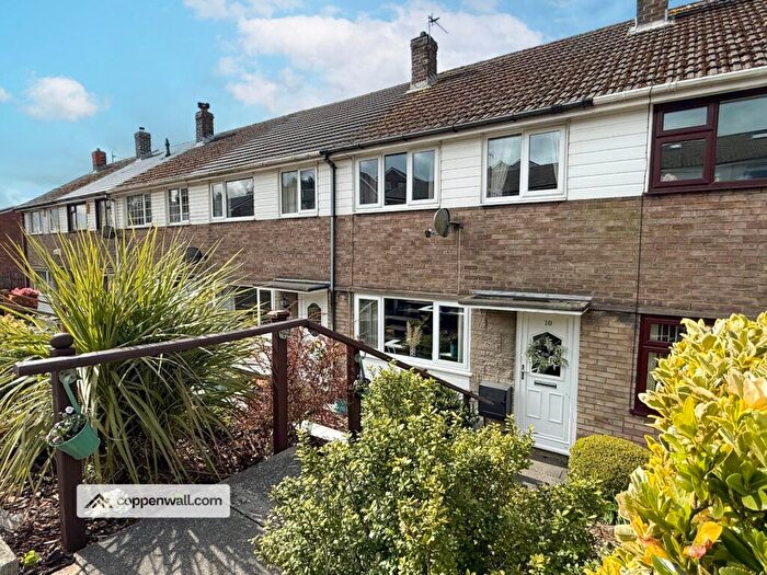 3 Bedroom Town House For Sale In Hillrise, Haslingden, Rossendale, BB4