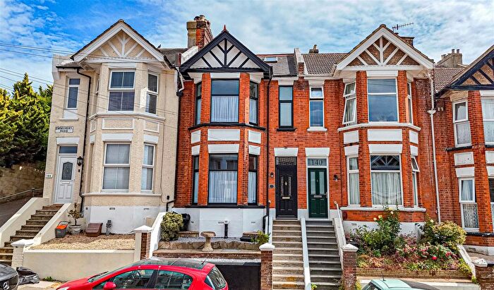 3 Bedroom Terraced House For Sale In Emmanuel Road, Hastings, TN34