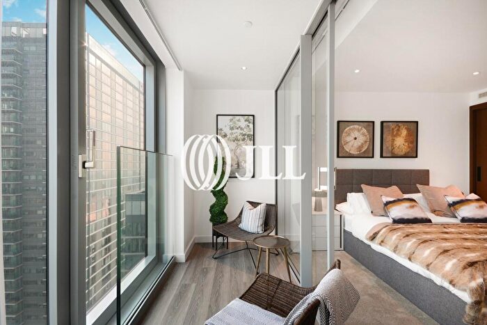 1 Bedroom Flat To Rent In Landmark Pinnacle, Marsh Wall, E14
