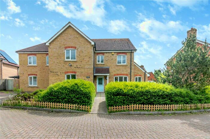 5 Bedroom Detached House For Sale In Middle Farm Close, Chieveley, Newbury, Berkshire, RG20