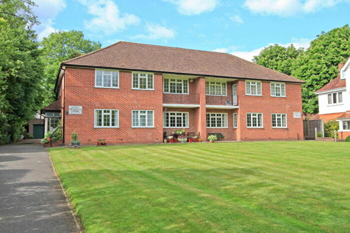 2 Bedroom Maisonette For Sale In Melville Court, Green Lane, Northwood, HA6