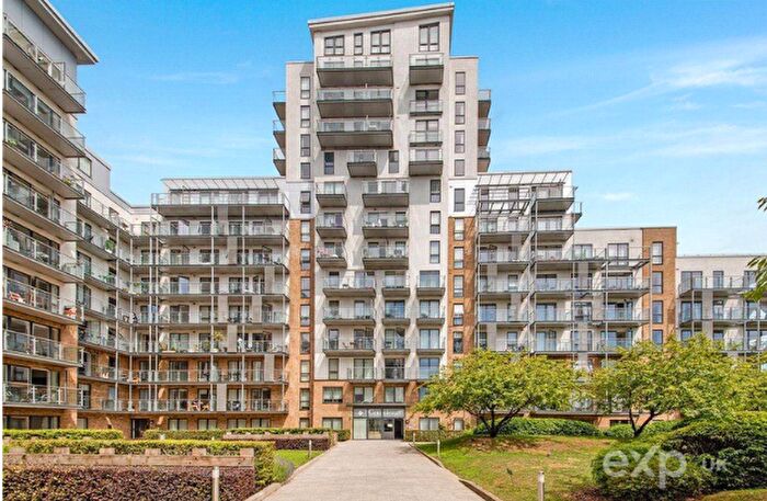 2 Bedroom Apartment For Sale In Ceram Court, Caspian Wharf, E3