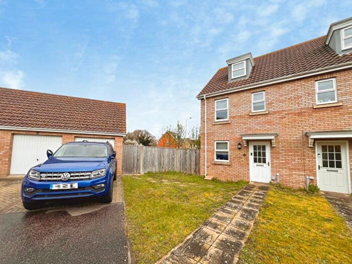 3 Bedroom House To Rent In Rushton Drive, Carlton Colville, NR33