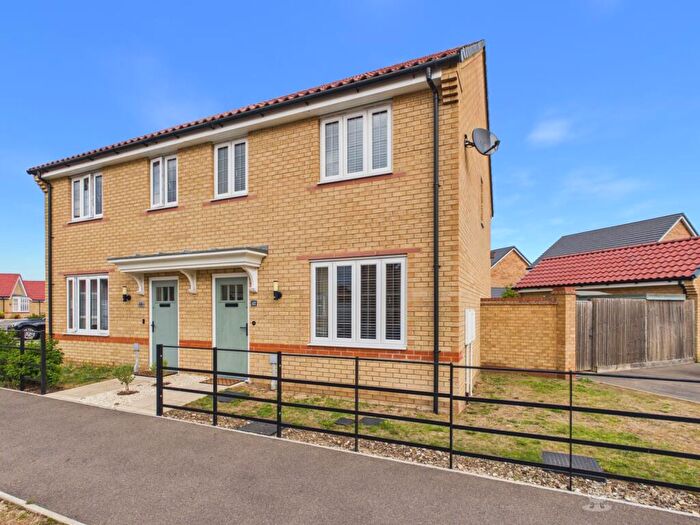 3 Bedroom Semi-Detached House For Sale In Bluebell Road, Isleham, Ely, Cambridgeshire, CB7