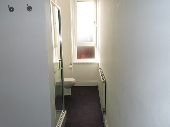 2 Bedroom Flat To Rent In Alexandra Park Street, Dennistoun, G31