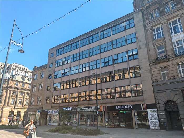 2 Bedroom Flat For Sale In Ivebridge House, Market Street, Bradford, West Yorkshire, BD1
