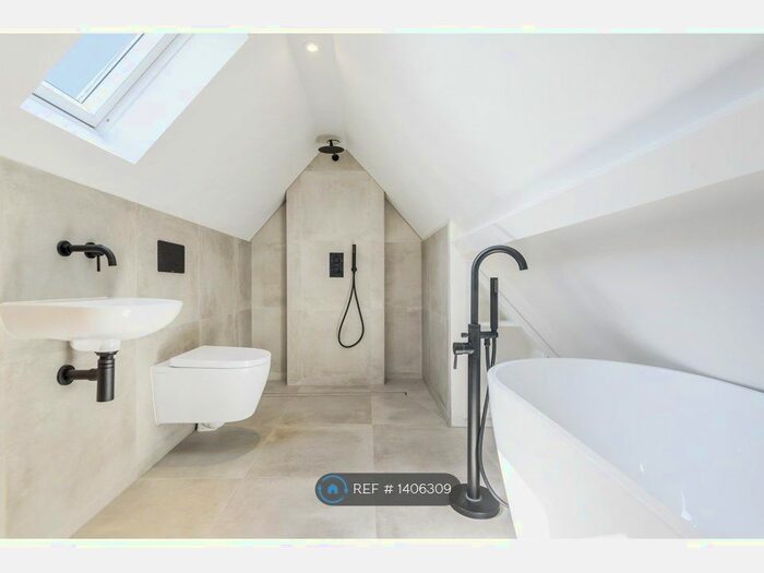 2 Bedroom Terraced House To Rent In Diprose Lodge, London, SW17