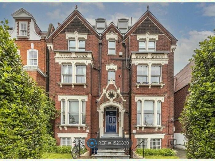 2 Bedroom Flat To Rent In Clapham Common South Side, London, SW4