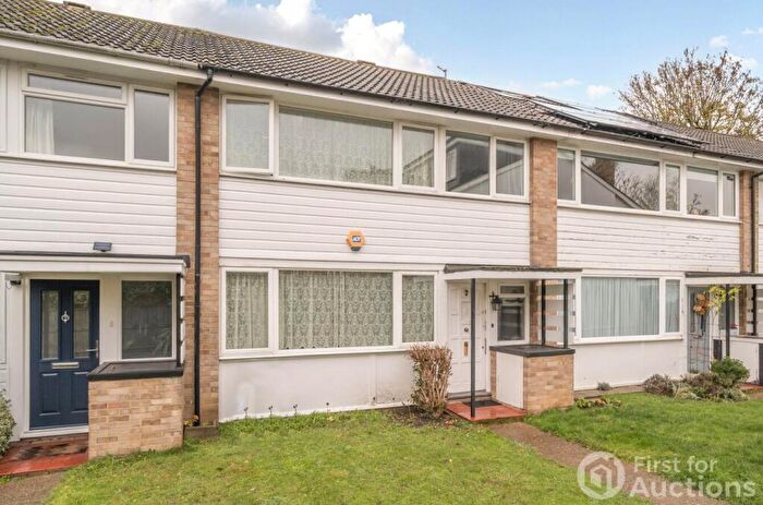 3 Bedroom Terraced House For Sale In Sims Walk, London, SE3