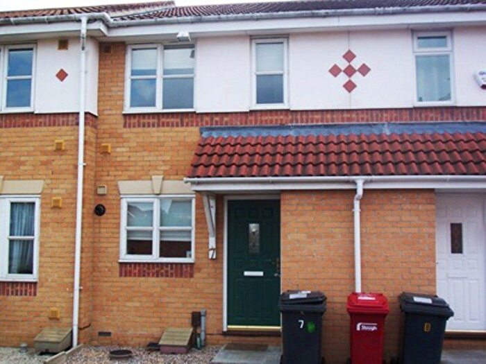2 Bedroom Property To Rent In Philbye Mews, Cippenham, Slough, SL1