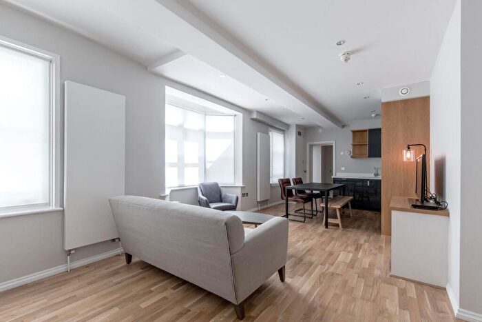 2 Bedroom Flat To Rent In Gloucester Place, W1U