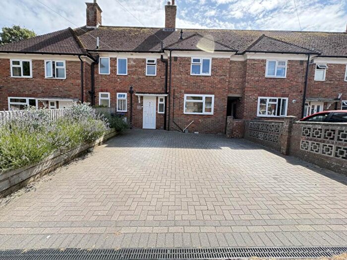 3 Bedroom Terraced House For Sale In Gibbon Road, Newhaven, BN9