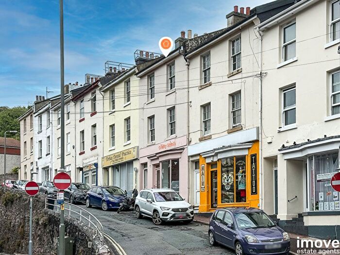 4 Bedroom Flat To Rent In Madrepore Road, Torquay, TQ1