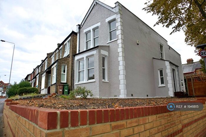 3 Bedroom Detached House To Rent In Carshalton Road, Sutton, SM1
