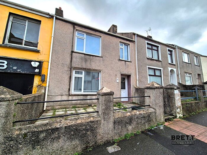 4 Bedroom Terraced House To Rent In Water Street, Pembroke Dock, Pembrokeshire., SA72