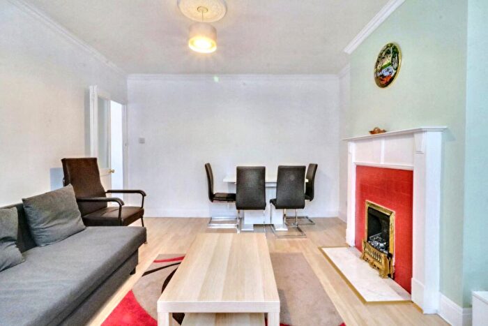 1 Bedroom Flat To Rent In Farmstead Road, Harrow, HA3