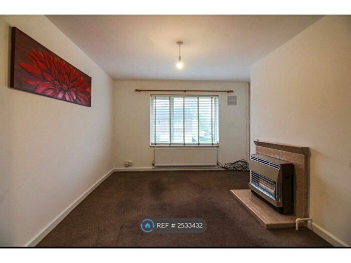 1 Bedroom Flat To Rent In Wigmore Road, Aylesbury, HP19