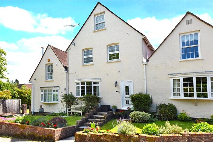 2 Bedroom Garage / Parking For Sale In Colcokes Road, Banstead, Surrey, SM7