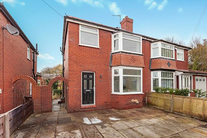 3 Bedroom Semi-Detached House To Rent In Balmoral Avenue, Hyde, Greater Manchester, SK14