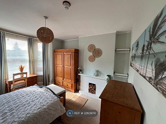 6 Bedroom Semi-Detached House To Rent In Bass Street, Derby, DE22