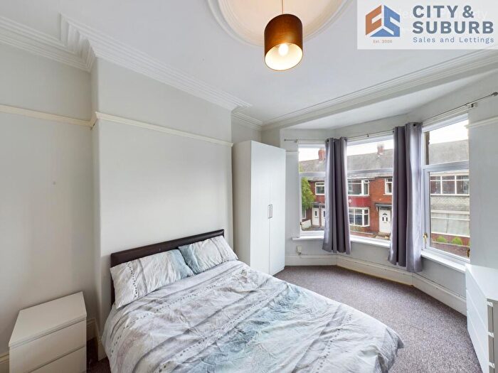2 Bedroom Flat To Rent In Simonside Terrace, Heaton, Newcastle Upon Tyne, Tyne And Wear, NE6