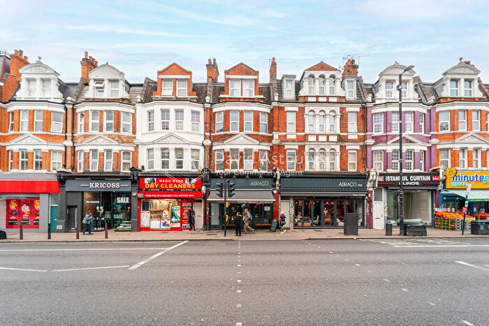 3 Bedroom Apartment To Rent In Grand Parade, Green Lanes, London, N4