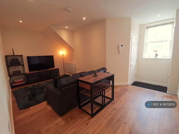 2 Bedroom Flat To Rent In Bath Street, Leamington Spa, CV31