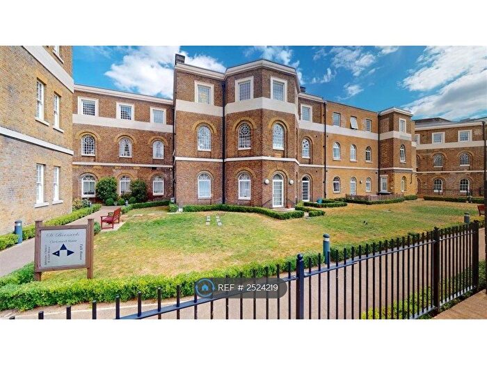 1 Bedroom Flat To Rent In Clerkenwell House, Southall, UB2