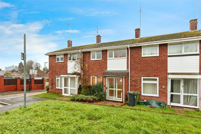 3 Bedroom Terraced House For Sale In Budds Close, Basingstoke, Hampshire, RG21