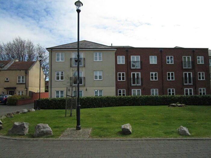 2 Bedroom Flat To Rent In Strathearn Drive, Royal Victoria Park, Westbury On Try, BS10