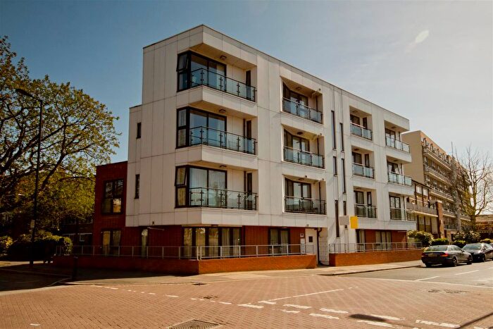 1 Bedroom Maisonette To Rent In Rowcross Street, London, SE1