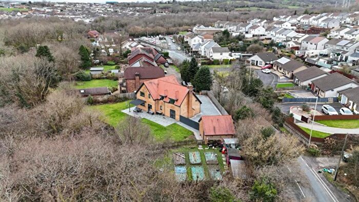 4 Bedroom Detached House For Sale In The Woodlands, Llantwit Fardre, Pontypridd, CF38