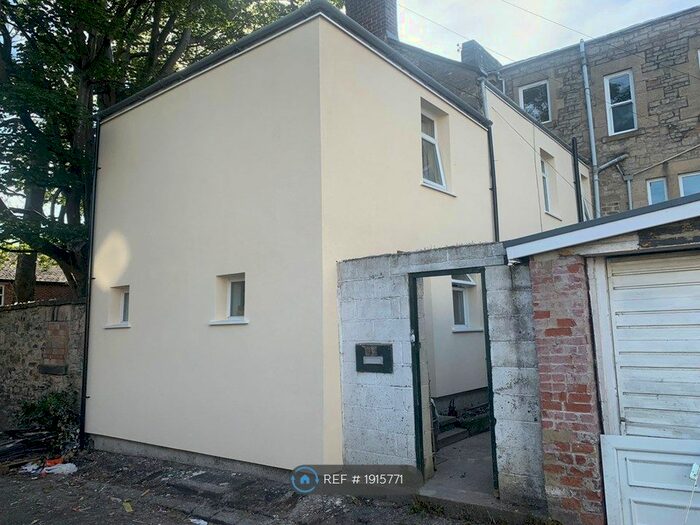 2 Bedroom Terraced House To Rent In Grainger Park, Newcastle Upon Tyne, NE4
